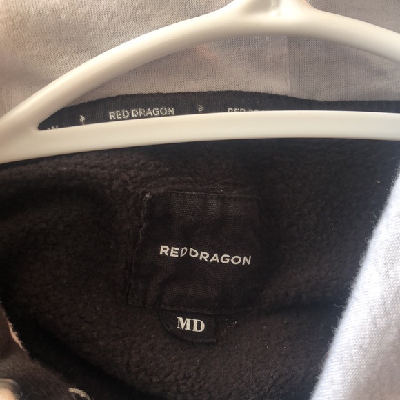 Red dragon medium sweater - Picture 2 of 2